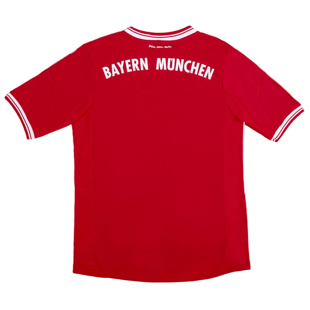 1752546549382715.jpg retro bayern munich jersey