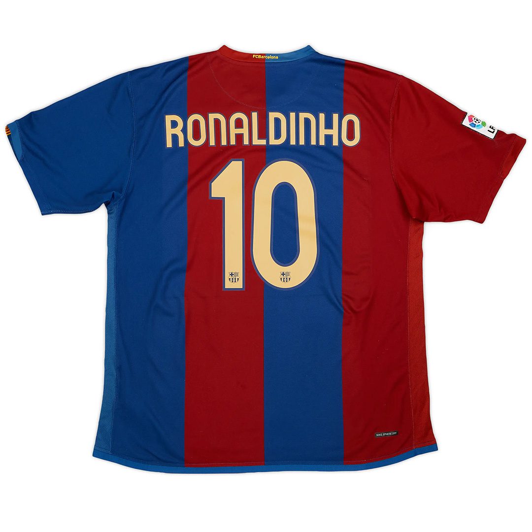 Ronaldinho #10 Retro Barcelona Home Jersey 2006/07