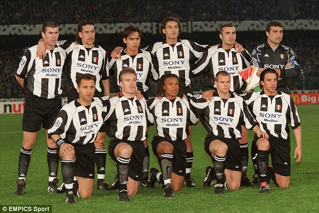 Retro Juventus Home Long Sleeve Jersey 1997/98