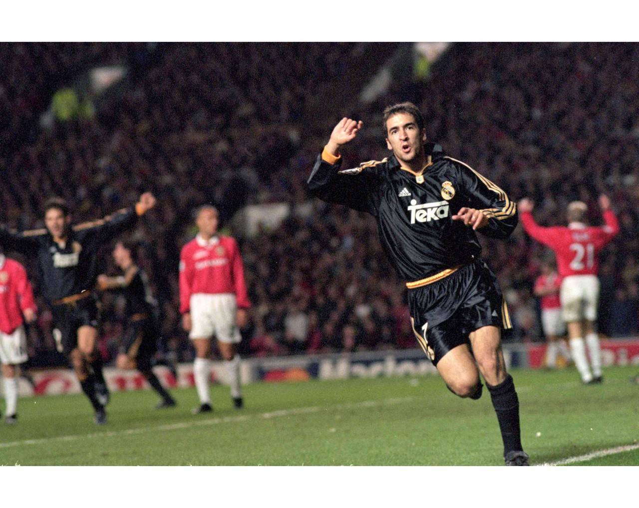 RAUL #7 Retro Real Madrid Away Jersey 1999/00