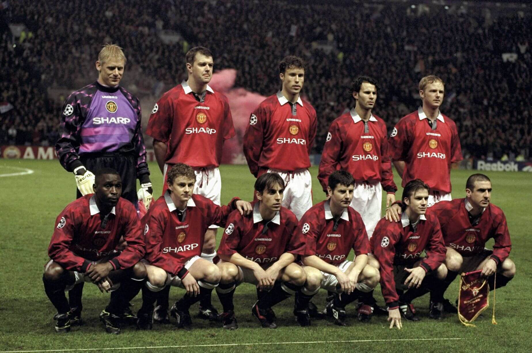 Retro Manchester United Home Jersey 1996/98