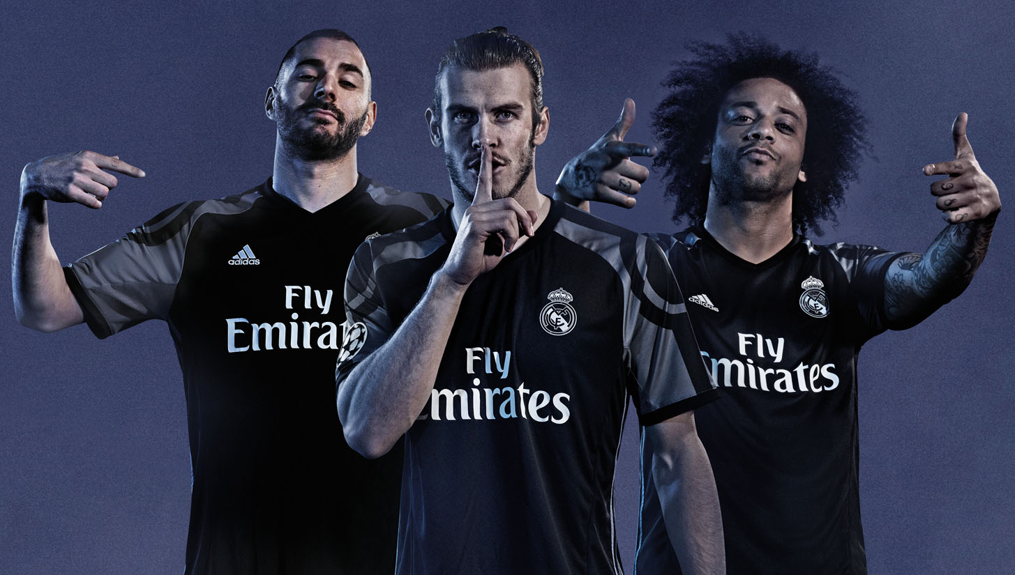 Ronaldo #7 Retro Real Madrid Third Jersey 2016/17